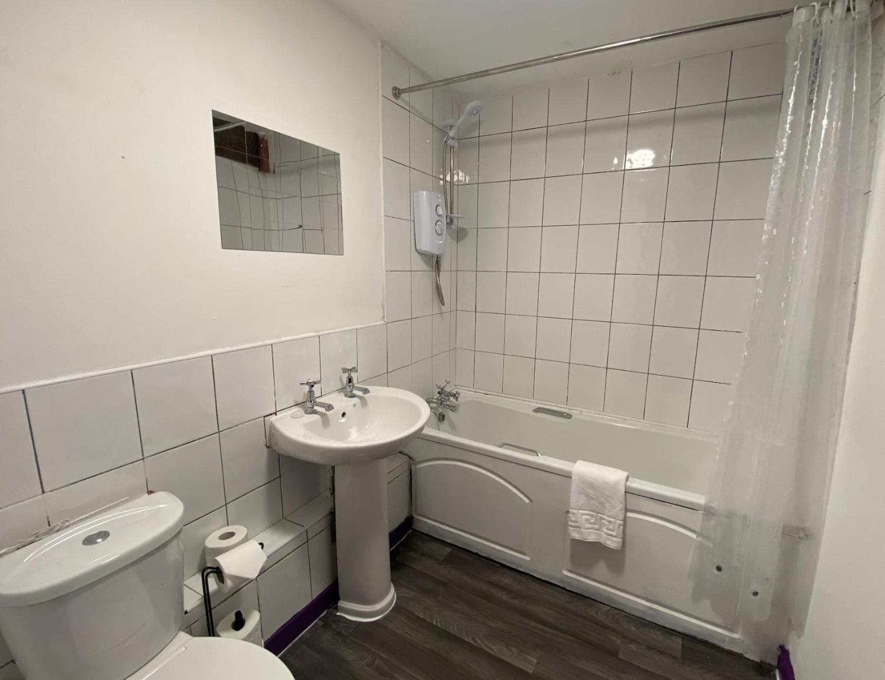 Rainford Gardens By Ustay Aparthotels Liverpool Buitenkant foto